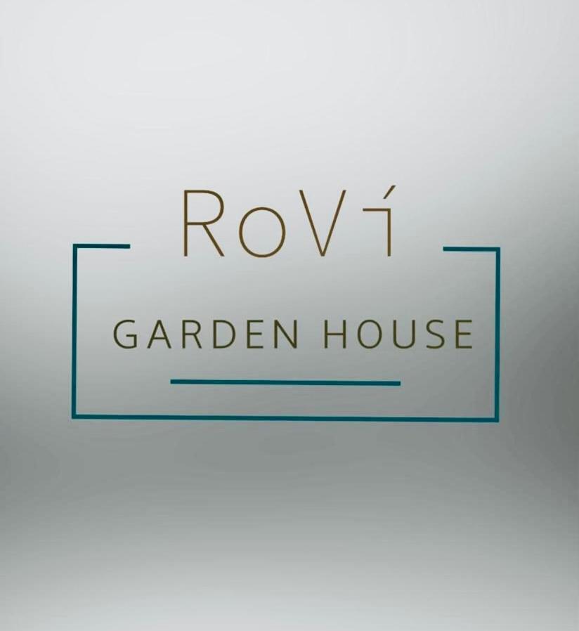 Апартаменти Rovi Garden House Барі Екстер'єр фото